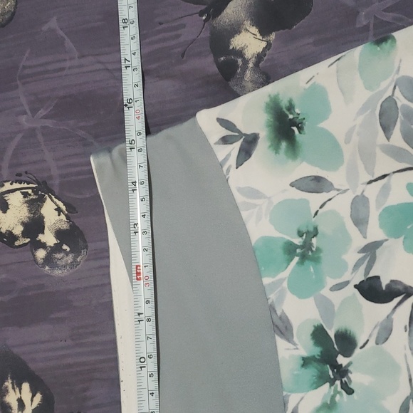 3/$65 Society6 prined leggings - Picture 3 of 5